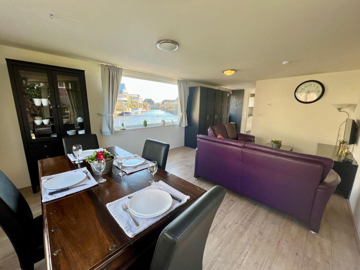 Vakantiehuis Woonboot Irene
